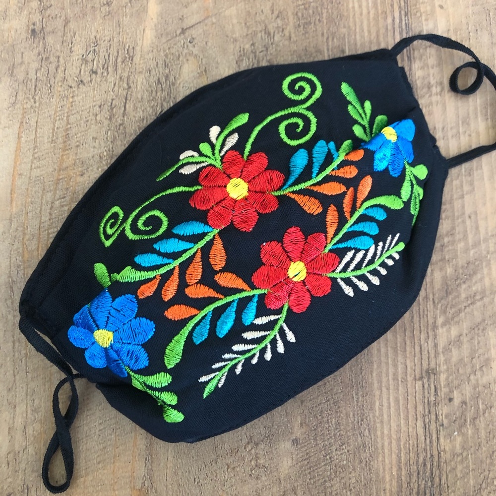 Mexican Face Mask Floral Embroidered With Filter - Picture 3 of 9